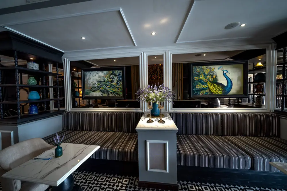 Elite Status via Card Cost - Hotel Elite Status via Card Cost Canada